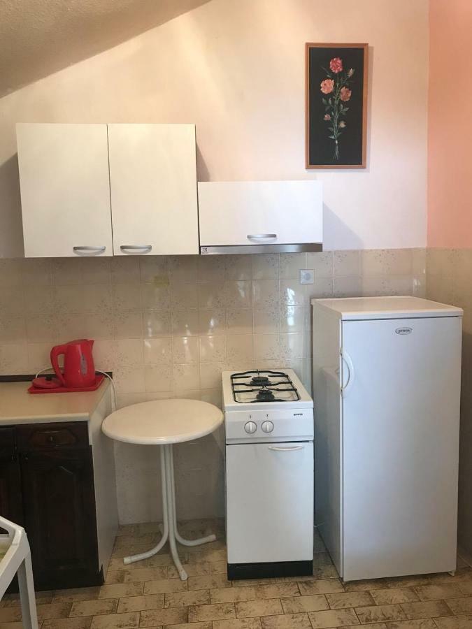 Big 4-Bedroom Apartment Perica, Подстрана Экстерьер фото